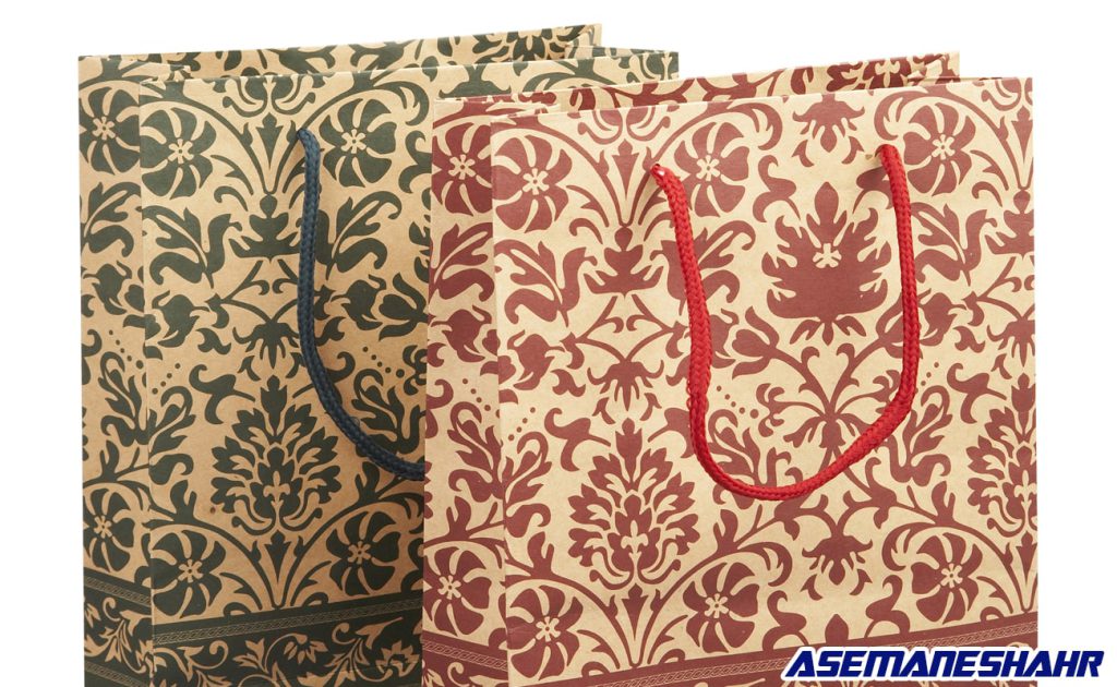 ساک هدیه کرافتی با طرح سنتی و دسته رنگی | انتخابی خاص برای بسته‌ بندی کادو و سوغات