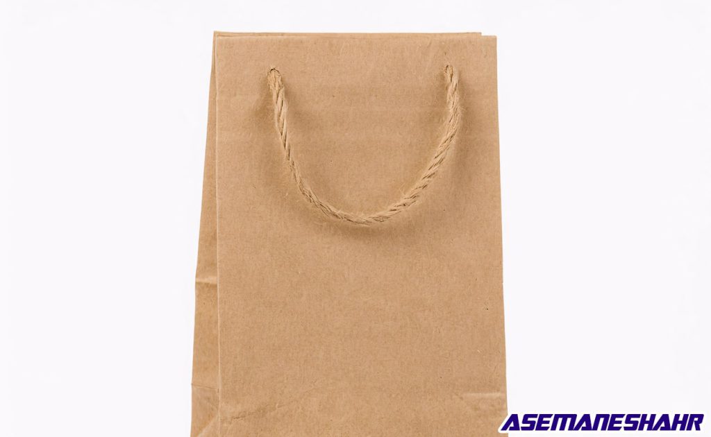 پاکت هدیه کرافت با دسته کنفی، طراحی ساده و طبیعی | مناسب کادوهای خاص و دوستدار محیط زیست.