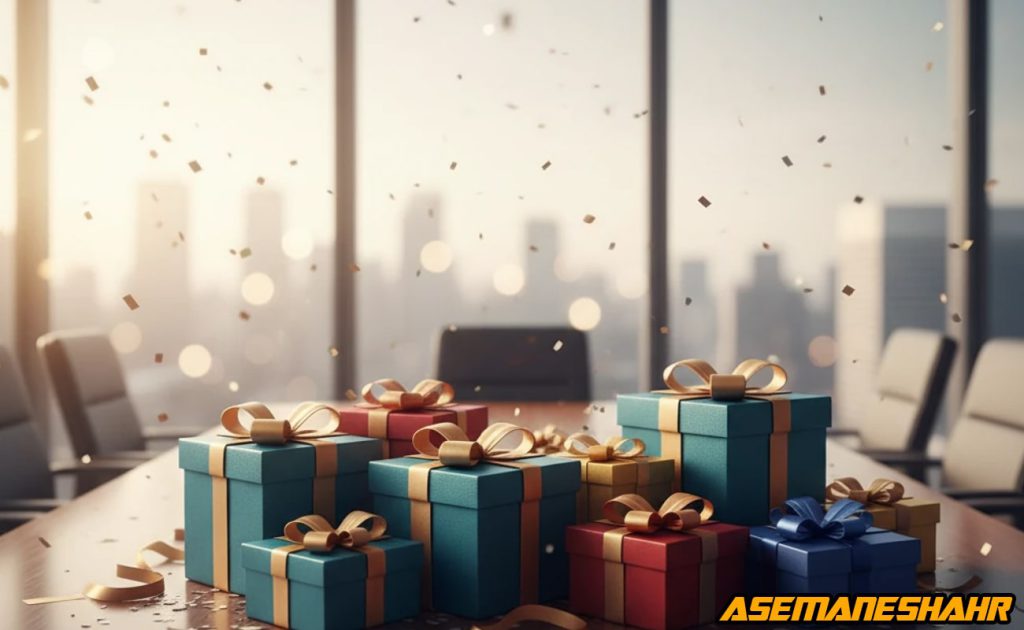 چیدمان جعبه‌ های کادویی رنگی با روبان طلایی در اتاق جلسه پنجره‌ دار، همراه ذرات کنفتی، نماد قدردانی سازمانی و بسته‌ بندی حرفه‌ ای.
